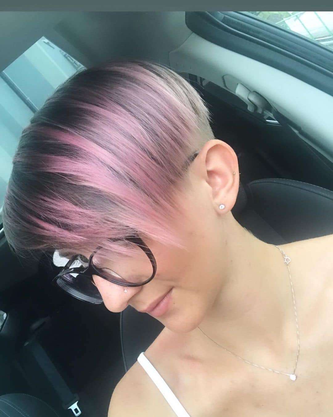 Krótkie fryzury z grzywką 2020 (50 zdjęć) pixie, bob i inne