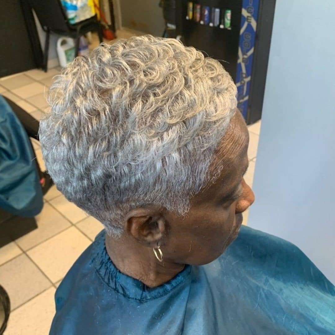 Modne fryzury damskie krótkie dla 50 latki 2020 (50 zdjęć Modne fryzury damskie krótkie dla 50 latki 2020 (50 zdjęć