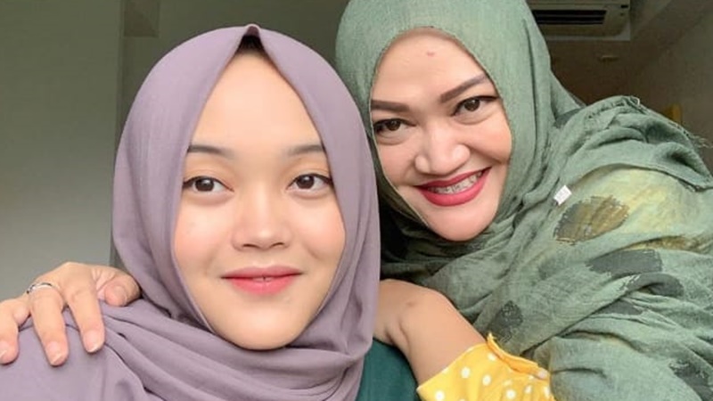 Anak Sule ungkapkan Perasaan atas Kepergian Ibunda GenPI.co