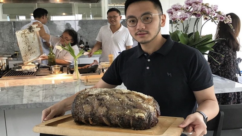 Muda Tampan dan Sukses Benz Budiman, Namanya Masuk Forbes