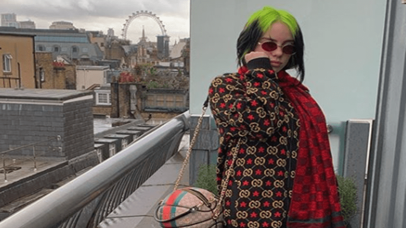 Pesona Billie Eilish, Warna Rambut Hijau Neon yang...
