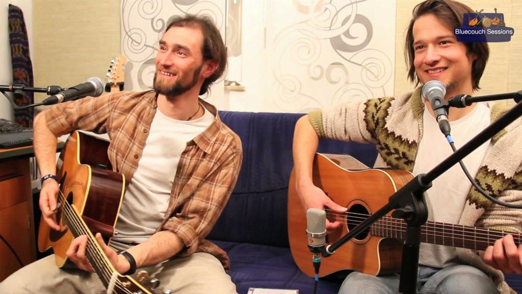 Die Bluecouch Session diesmal mit Crossing Flow aus Graz FS1