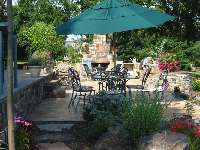 Designing a Landscape Where to start? Swimming Pool Designers