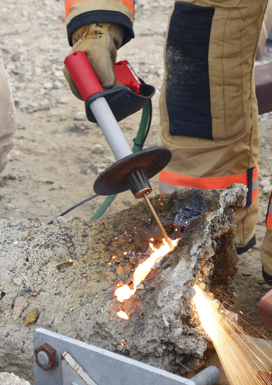 The Process of Exothermic Cutting Using Slice System