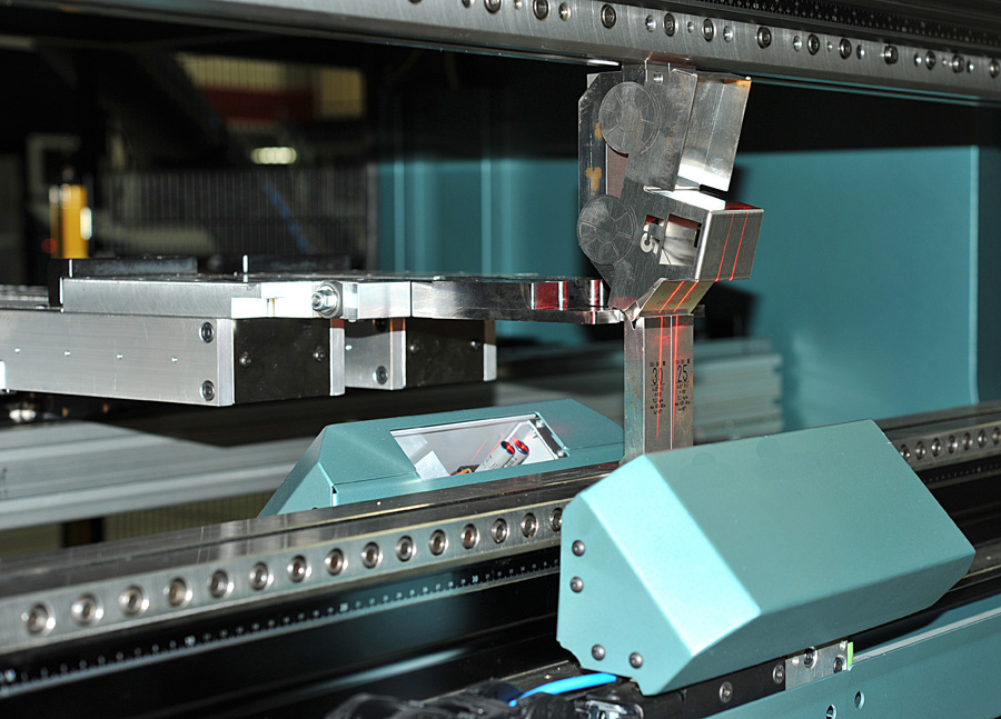 The difference between the press brake and panel bender