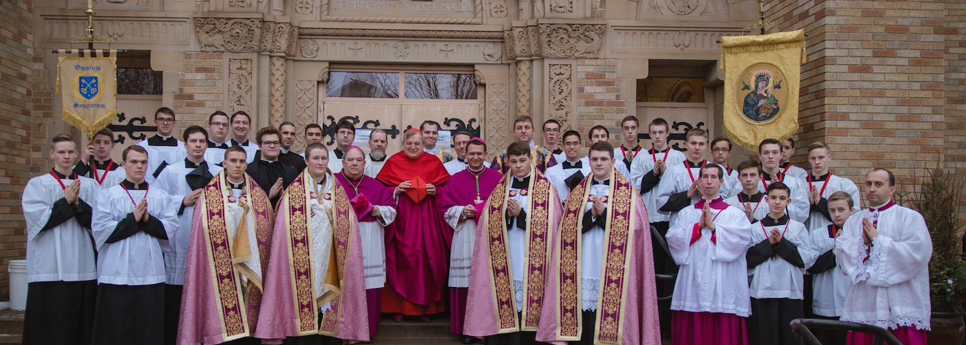 Priestly Fraternity of St. Peter (FSSP) Traditional Latin Mass & Sacraments