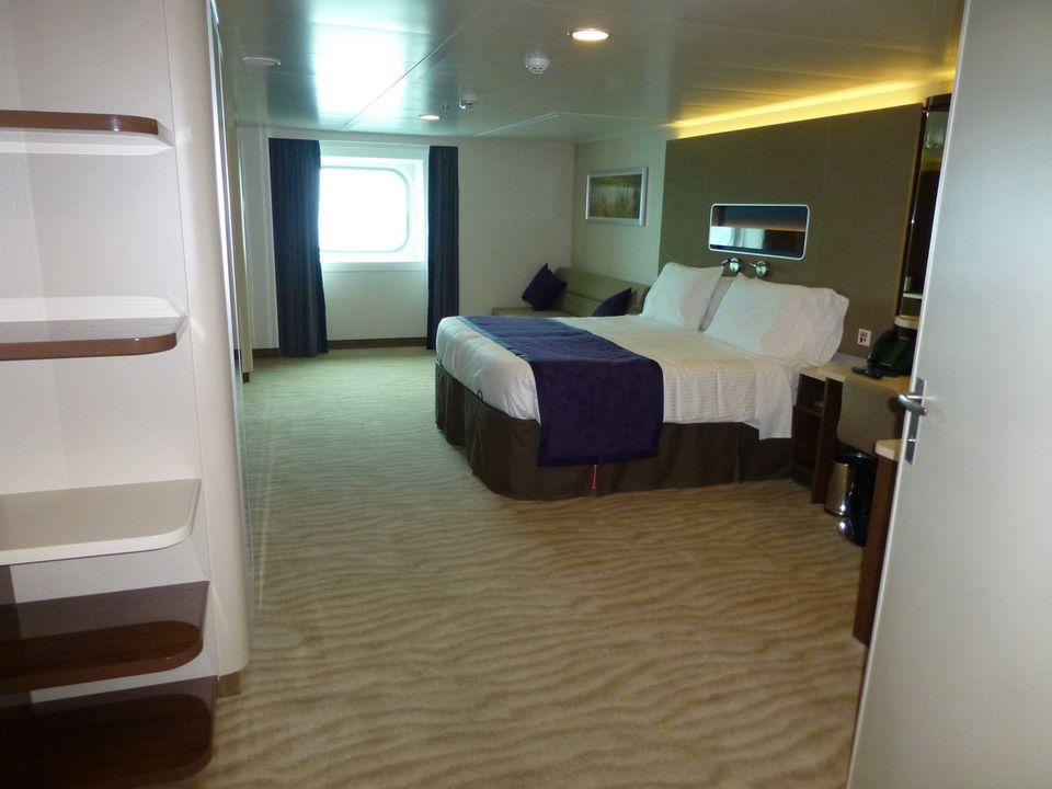Norwegian Breakaway Cruise Ship Cabins and Suites