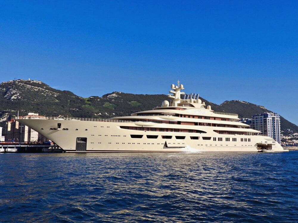 Top 5 World’s Biggest Yachts