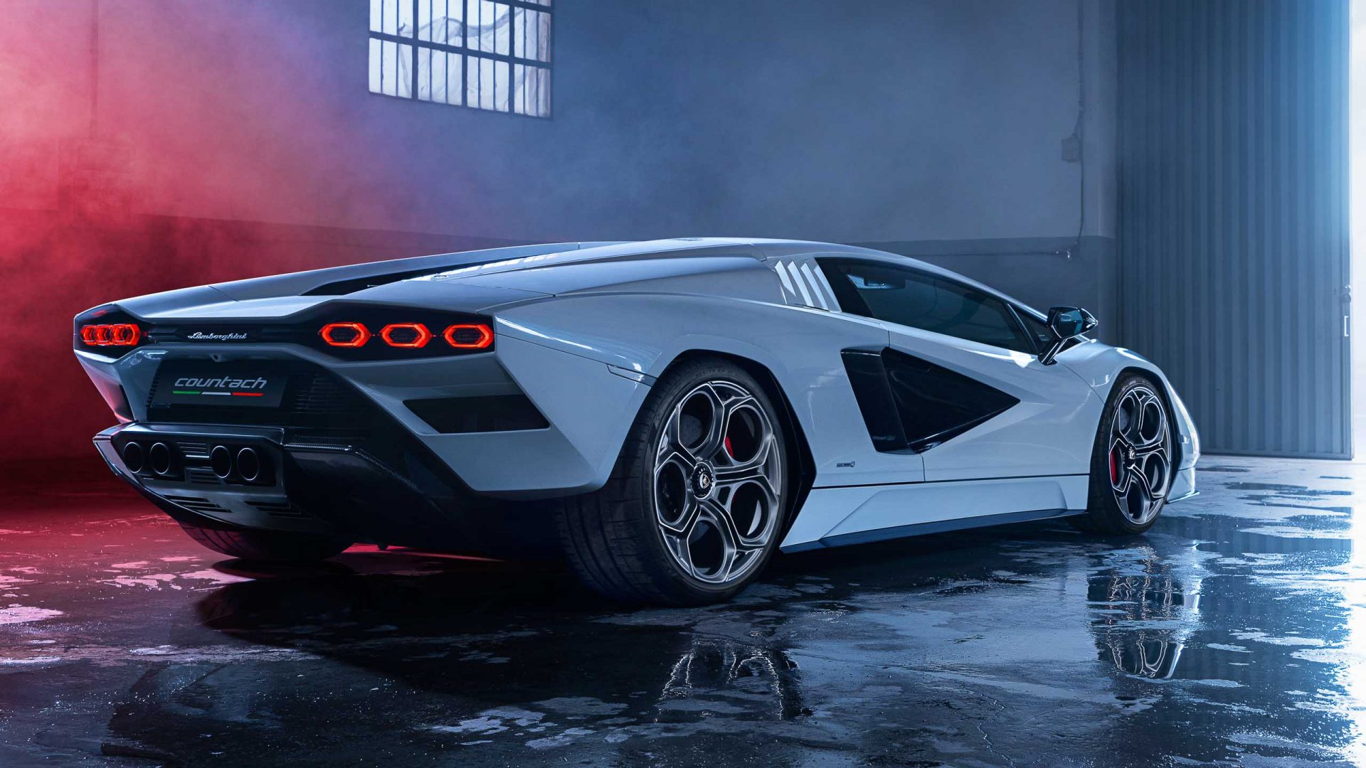 Alguien rayó los rines del Countach de 3 millones de