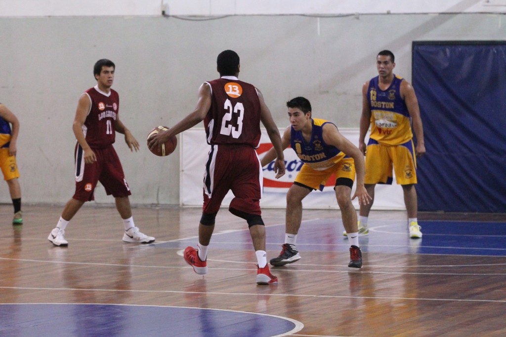 LAS MEJORES IMÁGENES DEL TRIUNFO DE LOS LEONES DE QUILPUÉ SOBRE BOSTON