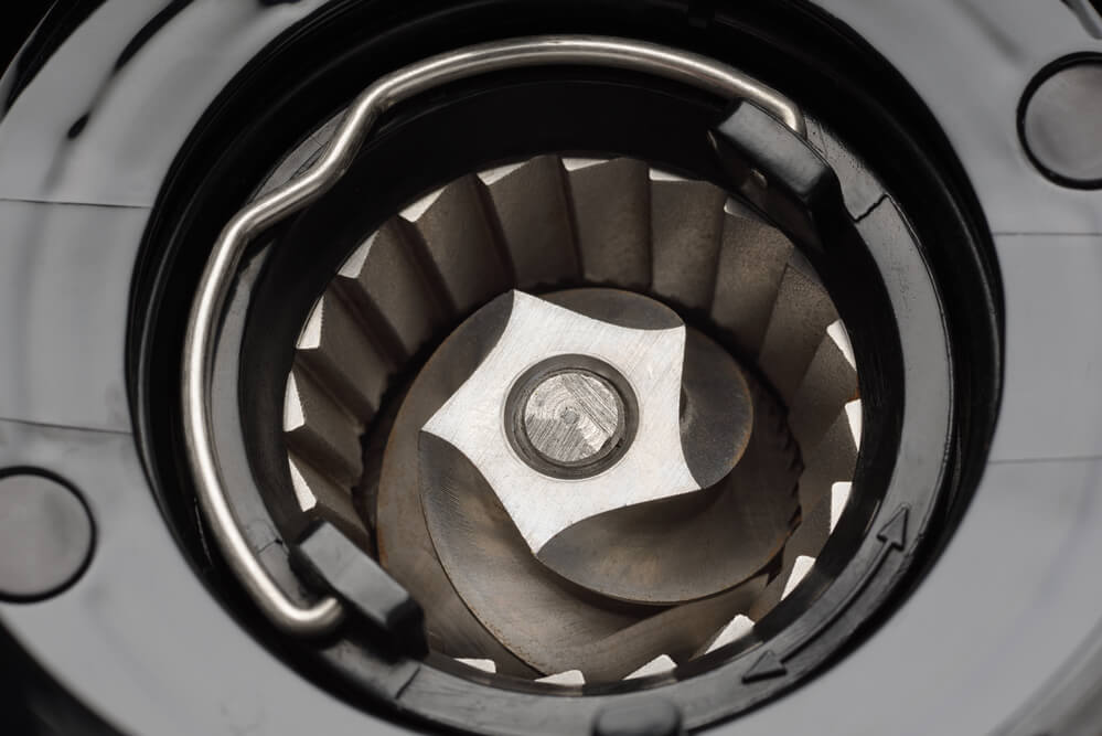 Do Coffee Grinder Blades Get Dull?