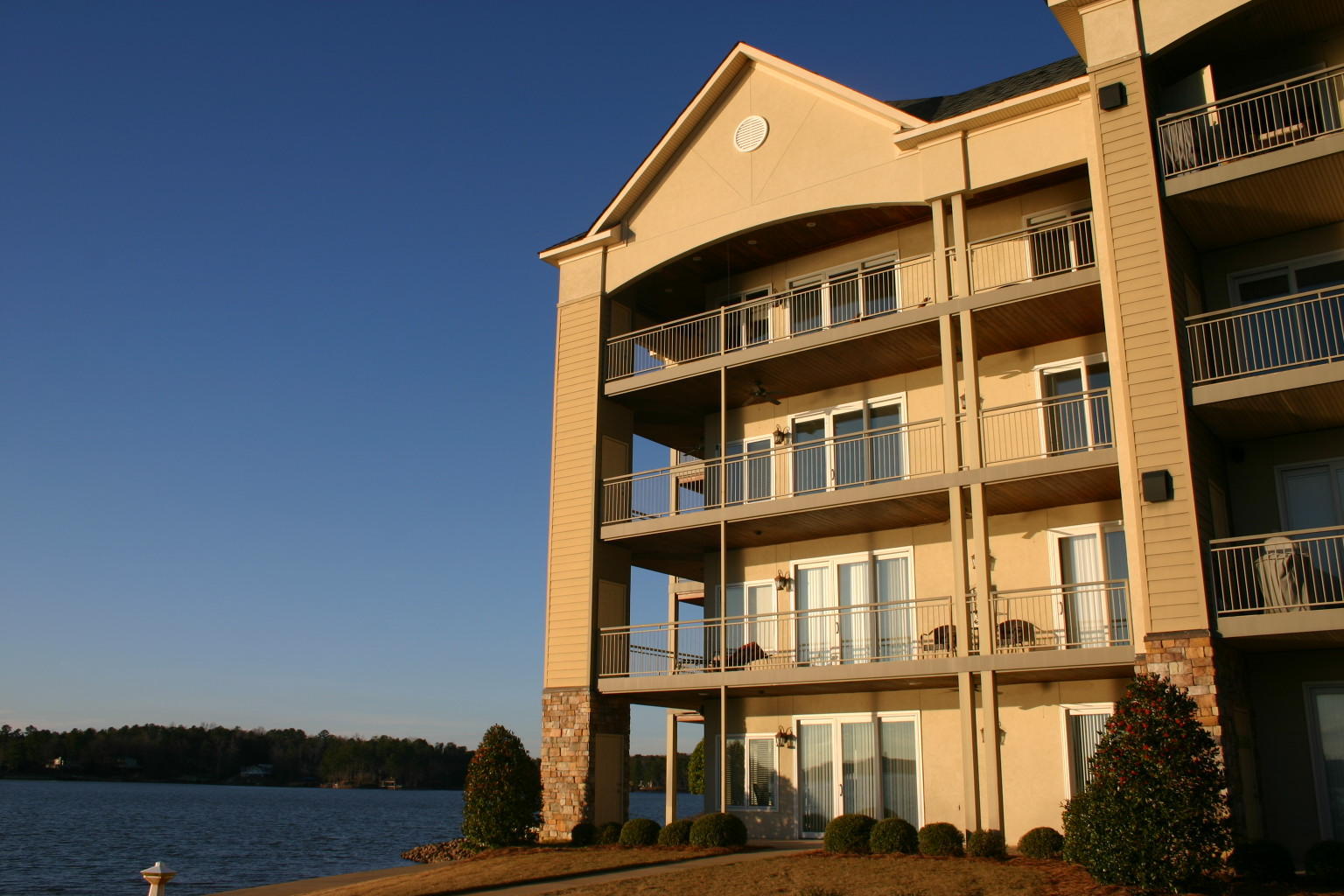395 Sunset Pointe Unit 207 StillWaters on Lake Martin AL Fuller