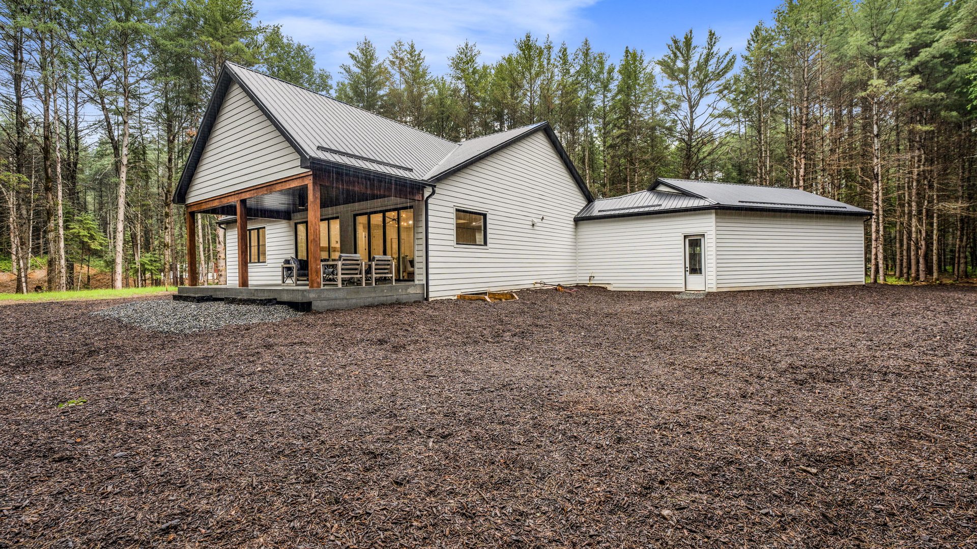 1055 DWIGHT BEACH ROAD Fuller Developments Farmhouses