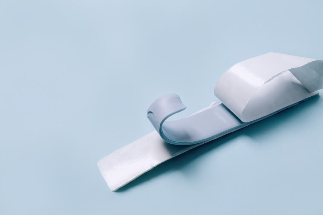 How to Remove Blu Tack Stains From the Wall Fully Home