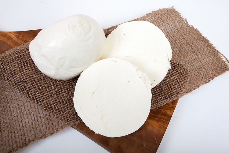 Mozzarella Vacuumsealed (1 lb) Fulper Family Farmstead