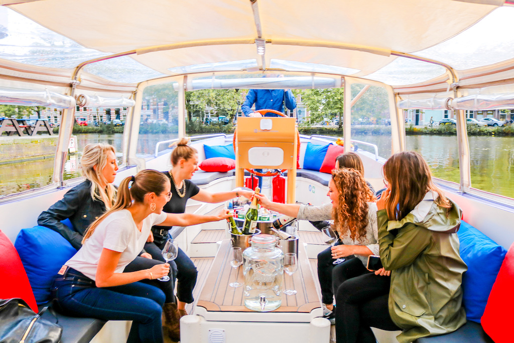 75minute Amsterdam Canal Cruise with drinks Fun Amsterdam