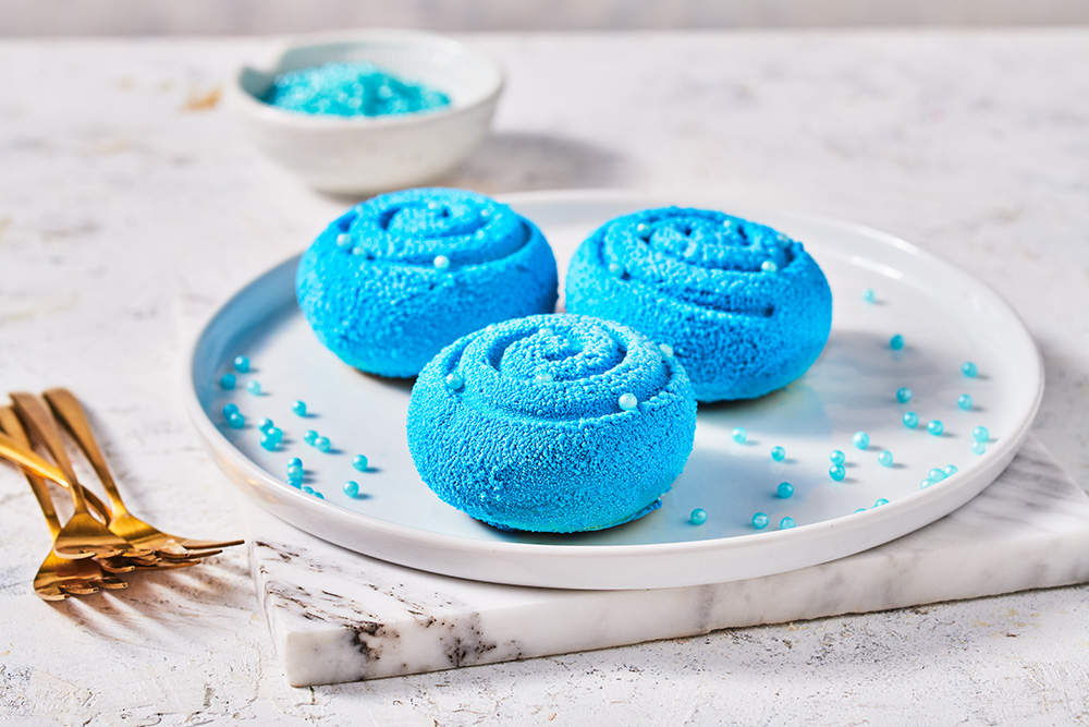 Blue velvet bavarois pastries FunCakes