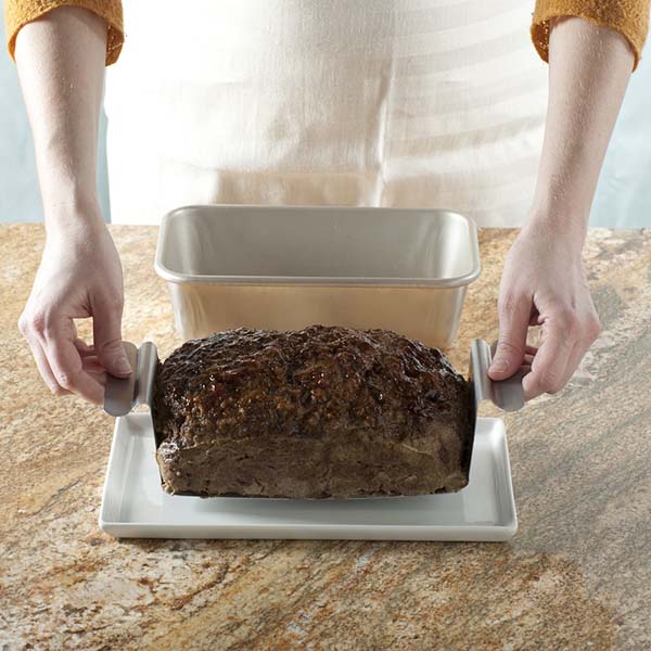 Meatloaf Pan & Lifting Trivet Function Junction
