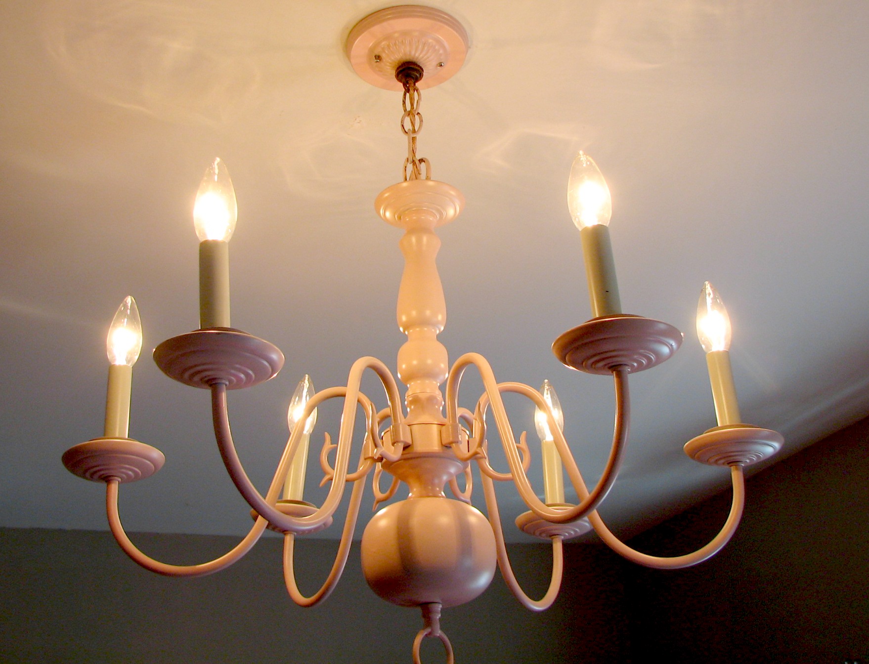 How to Repaint a Chandelier FunCycled