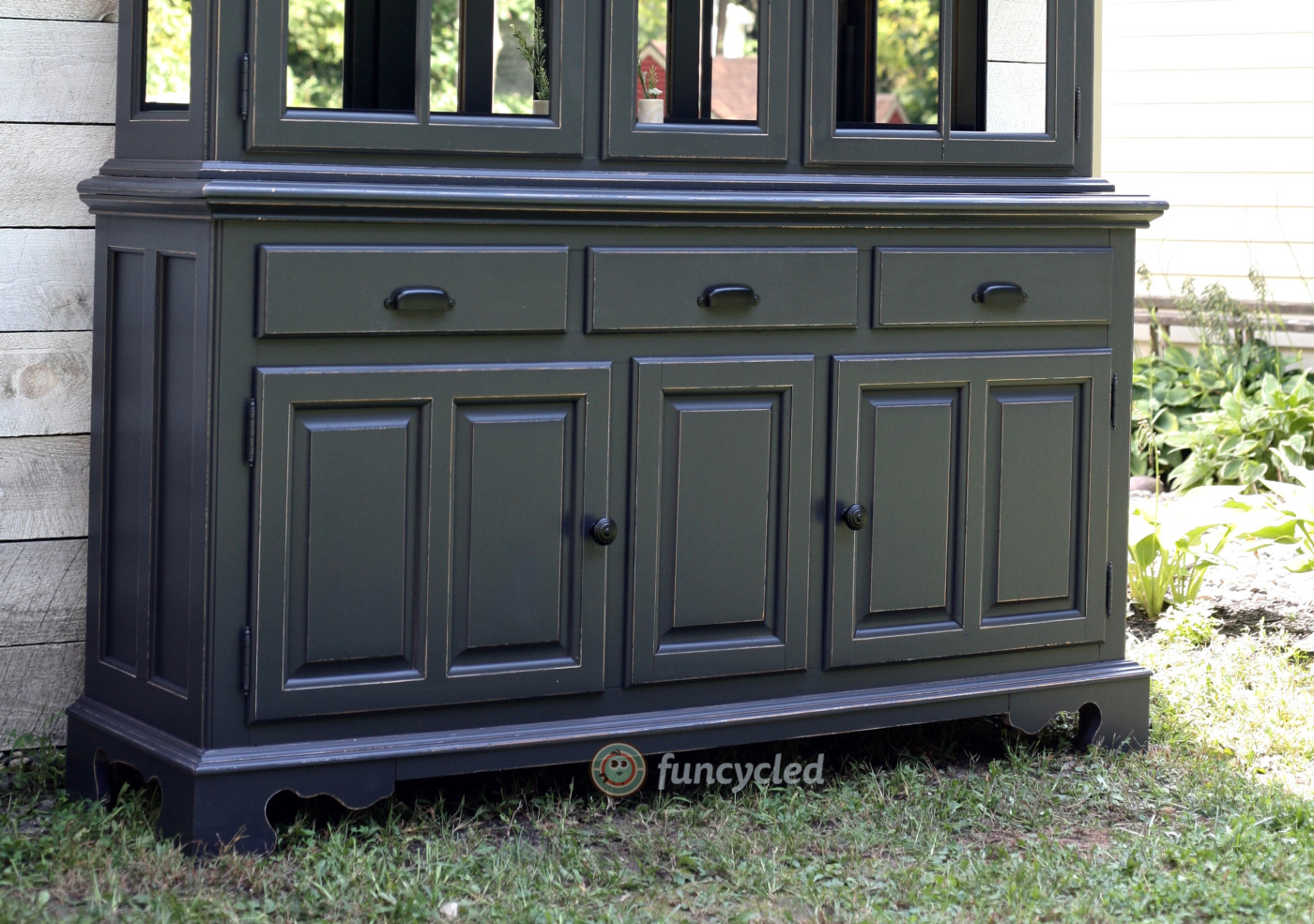 Pine Hutch Painted Black Tuesday's Treasures FunCycled