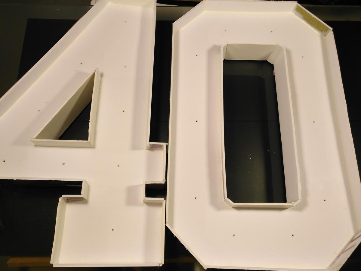 Giant numbers with light Fun DIY Projects