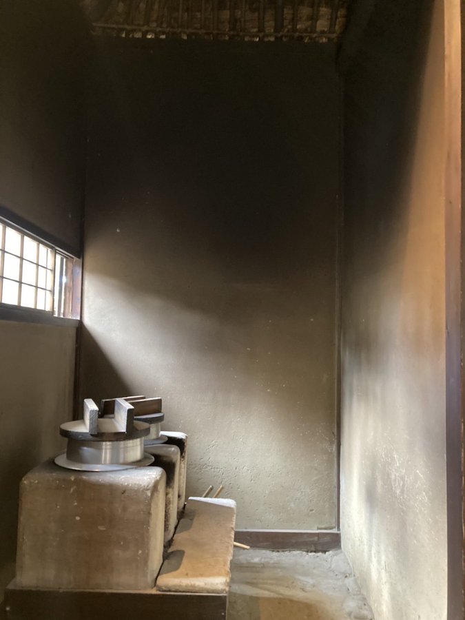 「フェルメールみたいでした」その風景があったのは、なんと武家屋敷の台所？！また、家族が揃ってバズ体験をするという奇跡