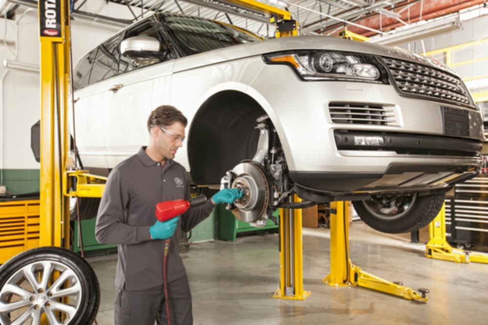 Complete car care Routine vehicle transmission inspection and car