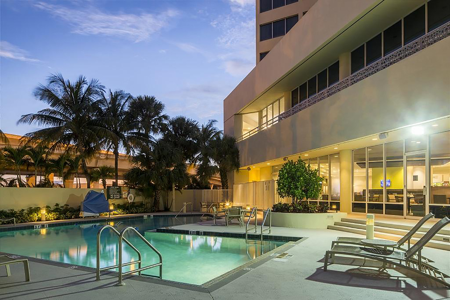 Holiday Inn Palm Beach Airport Fun Florida Hotels