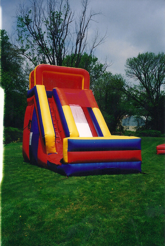 Moonbounce Rentals in Bucks & Montgomery County, PA Fun For Everyone