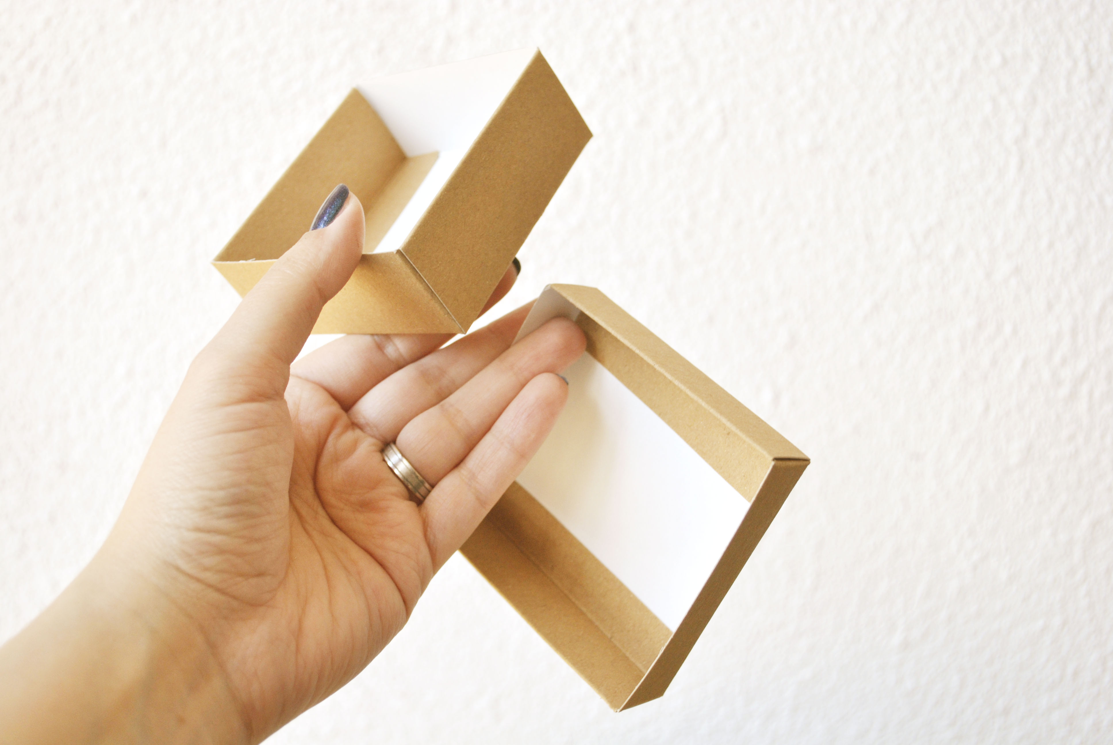 New small boxes with lid available! Presentation boxes, square favor