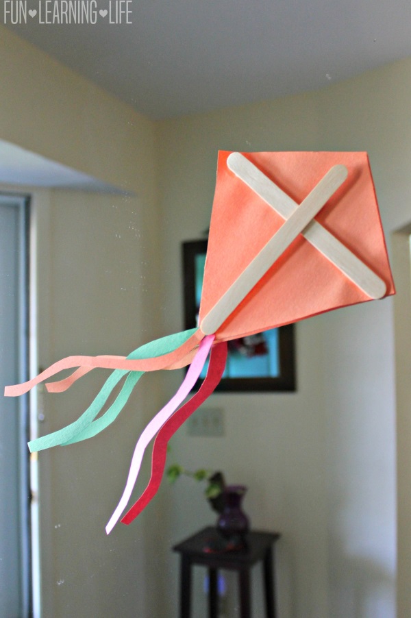 Paper Kite Craft and BENJI AND THE GIANT KITE Book Review! Fun