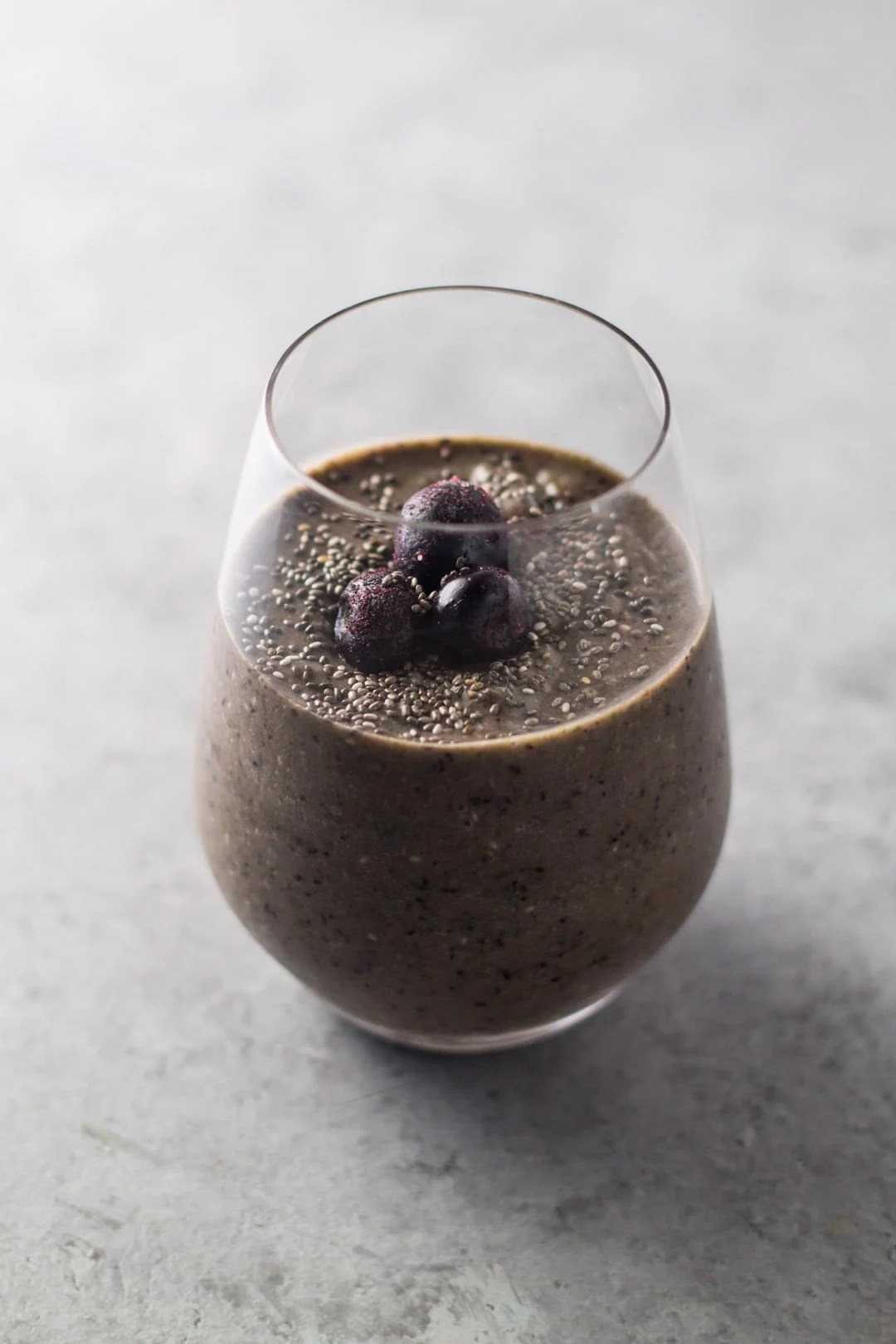 Low FODMAP Blueberry Banana Smoothie FUN WITHOUT FODMAPS