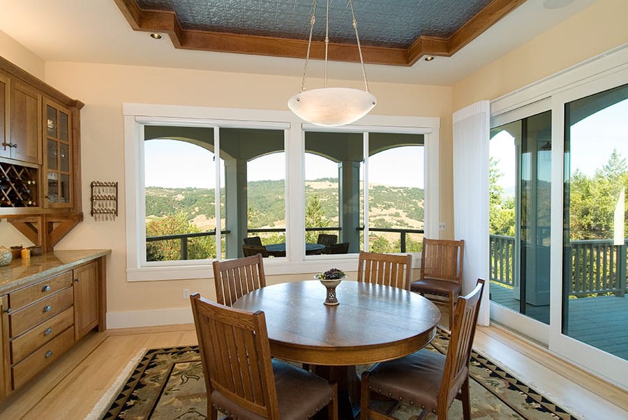 Is a Round or Rectangle Dining Table Right for Me? Furnishing Tips