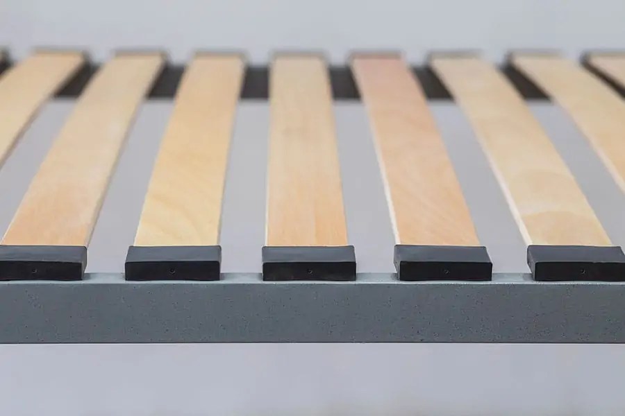 Are Horizontal or Vertical Bed Slats Better? Furnishing Tips