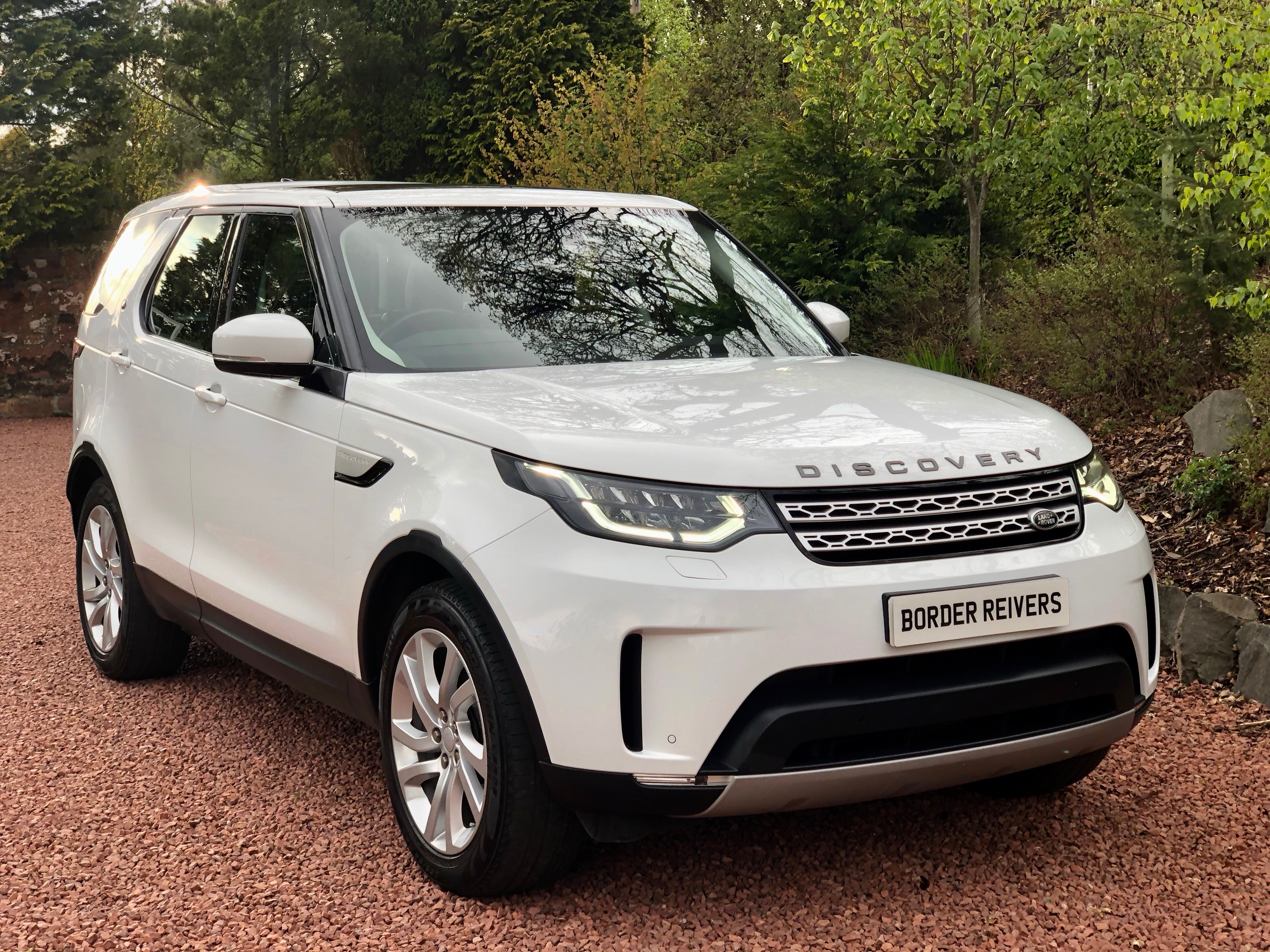 New Stock Land Rover Discovery HSE 7seater Border Reivers