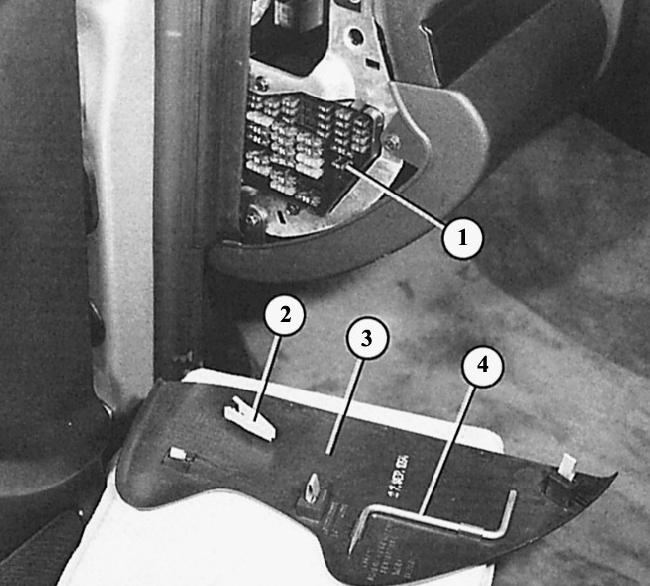 Fuse box diagram Audi А4 B6 relay with assignment and location
