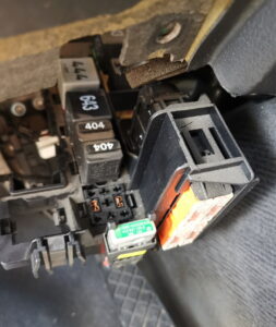 Fuse box diagram Audi Q7 2005 - 2015 relay with assignment and location
