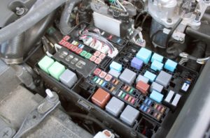 Fuse box diagram Toyota Tundra 2G and relay with assignment and location