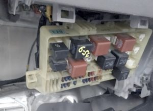 Fuse box diagram Toyota Dyna Toyoace and relay with assignment and location