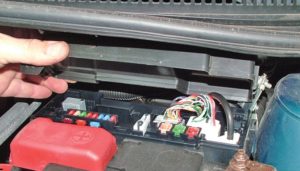 Fuse box diagram Citroen C1 and relay with assignment and location