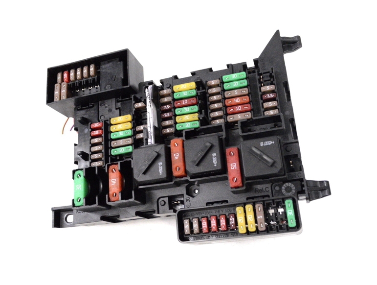 Fuse box diagram BMW i8 and relay with assignment and location