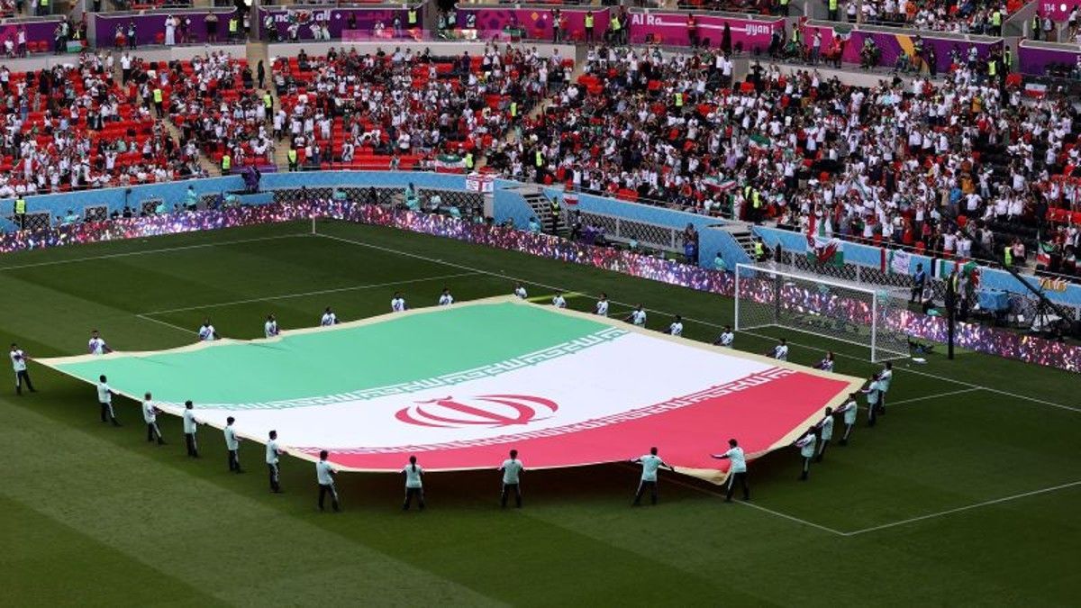Irán demandará a EE.UU. ante la FIFA por irrespetar su bandera Fuser News