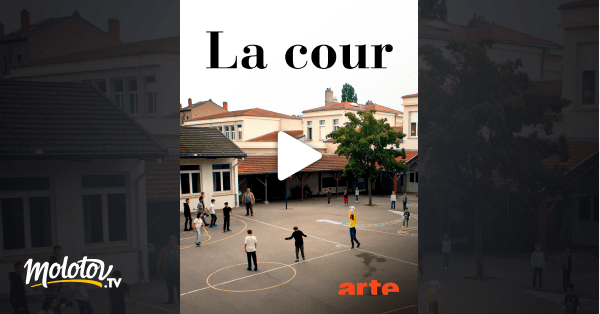 La cour en streaming gratuit