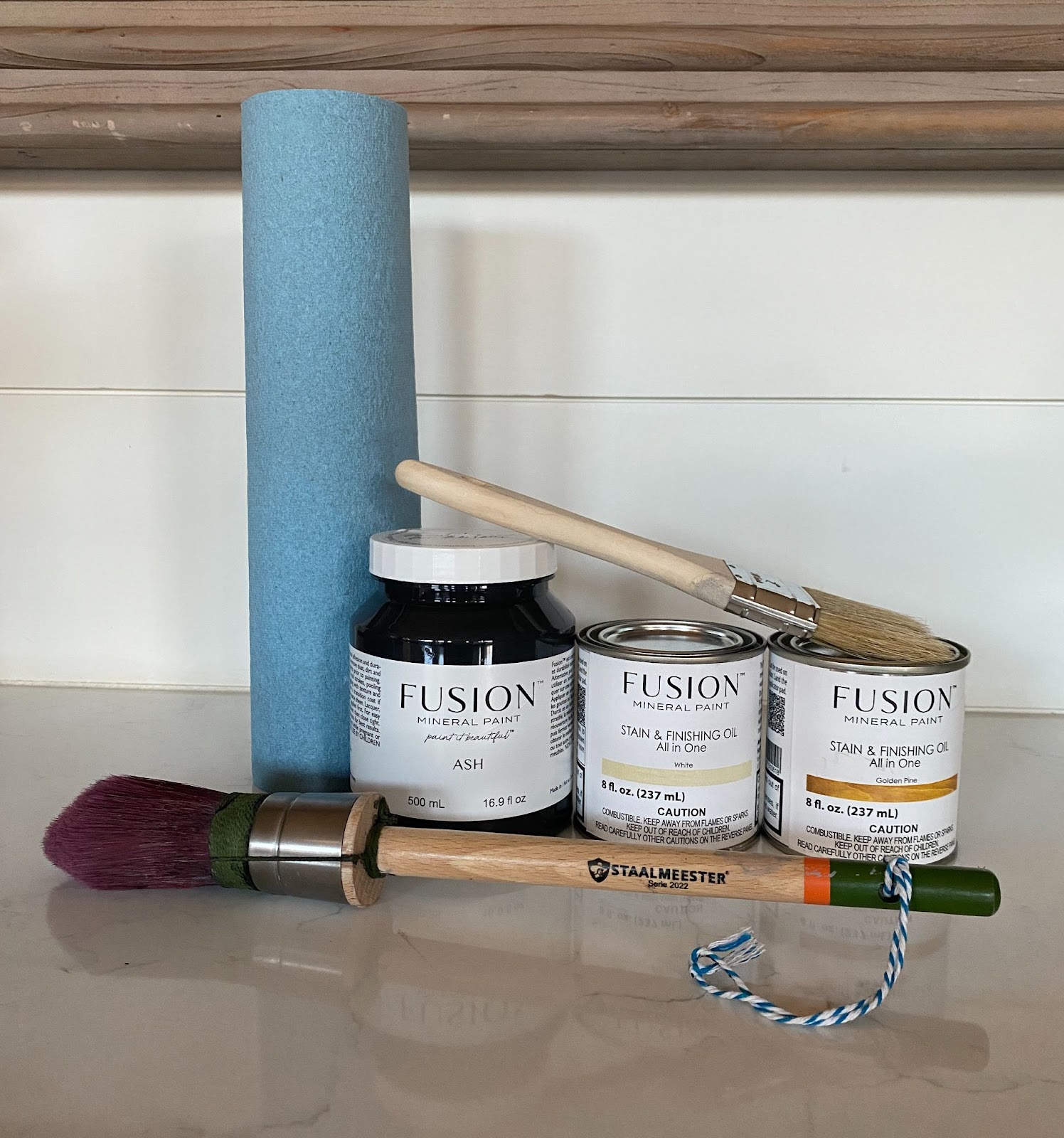Weathered Wood Look Using Fusion Mineral Paint Fusion™ Mineral Paint