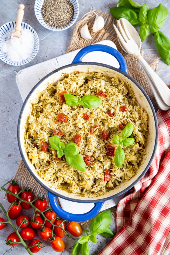 Easy One Pot Italian Rice with Pesto and Tomatoes Fuss Free Flavours