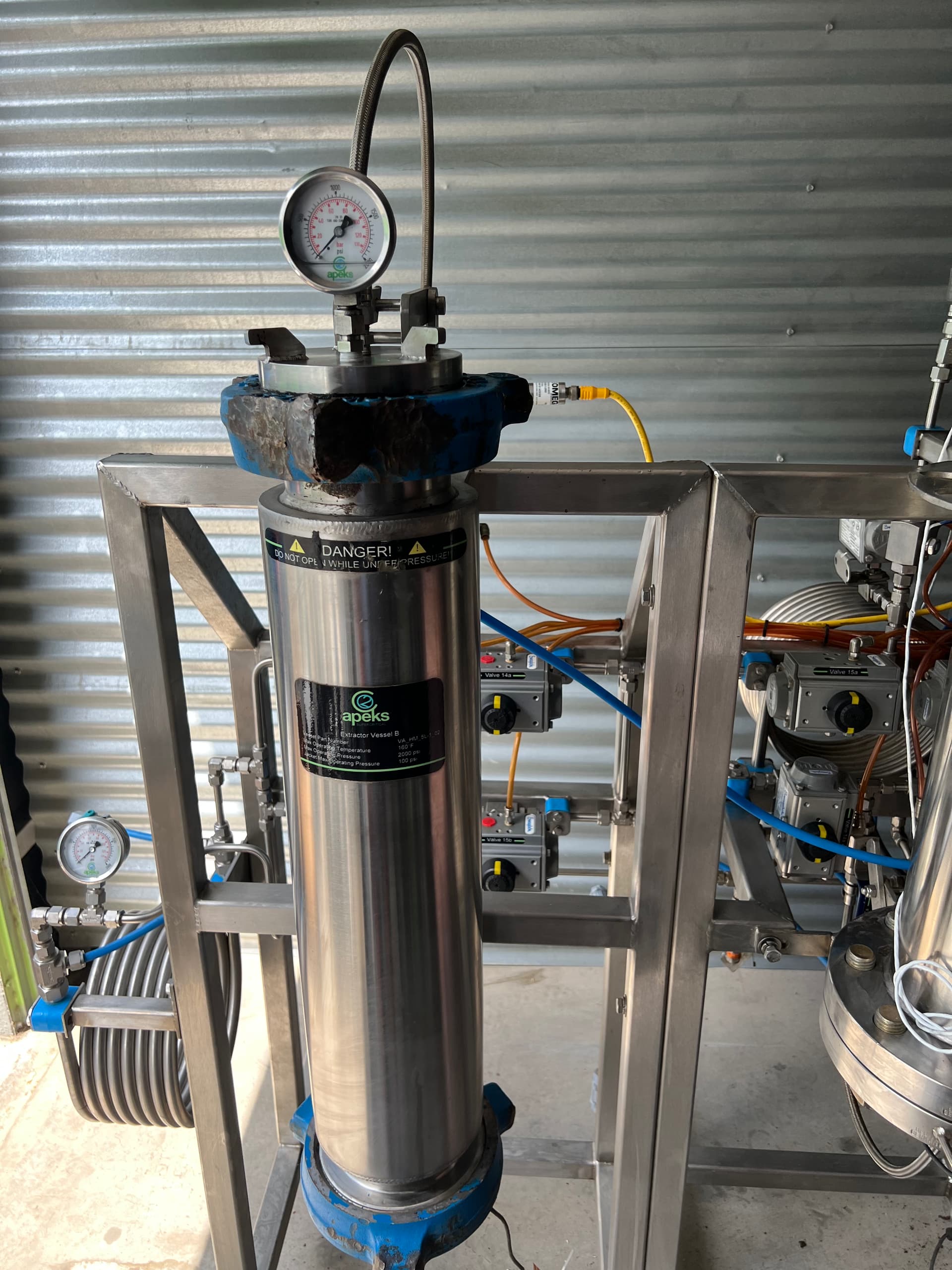 Apeks 15005Lx5L CO2 Subcritical/Supercritical Extraction System