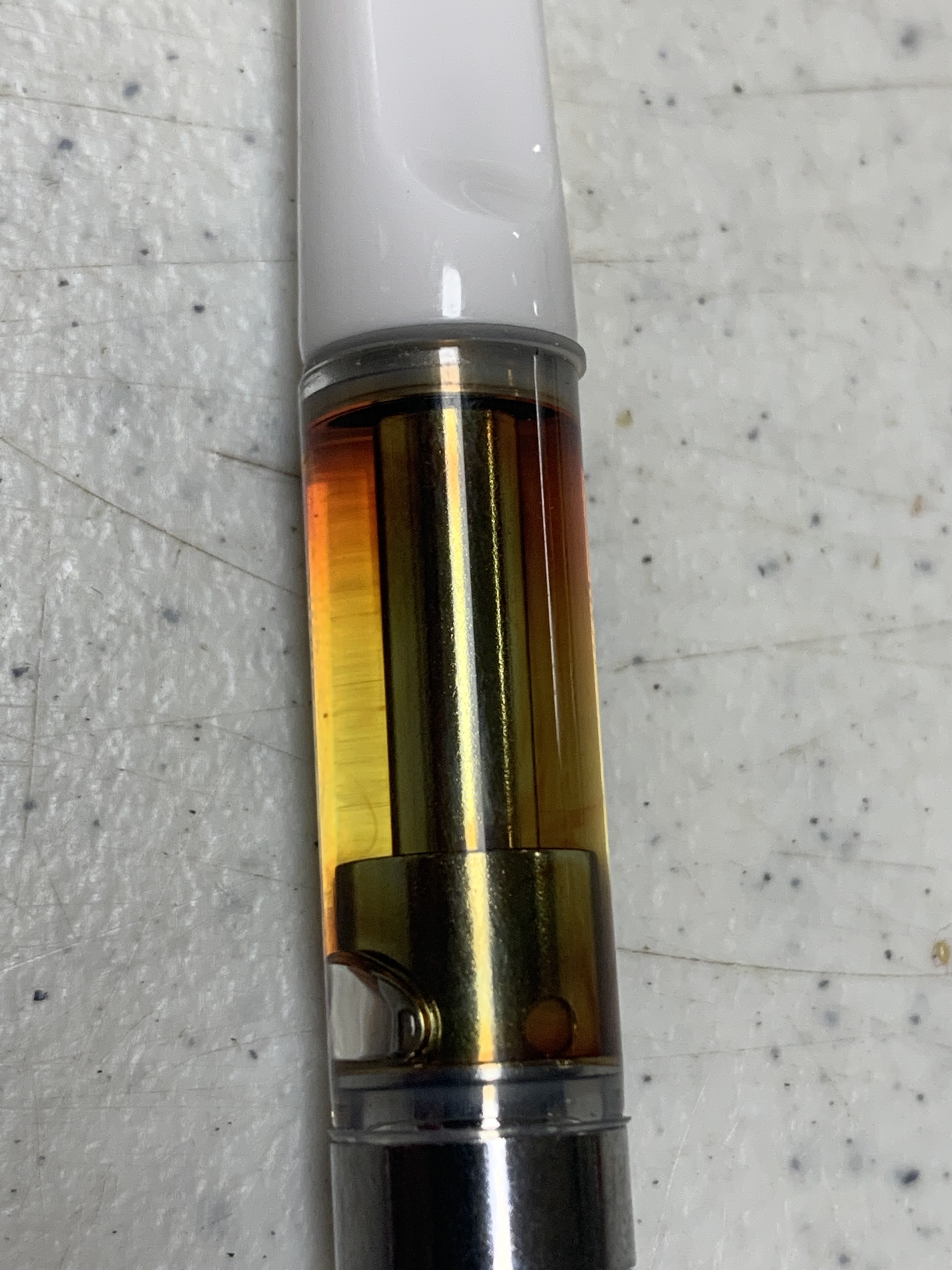 Carts have brown on top and brown by coils Vape Carts Future4200