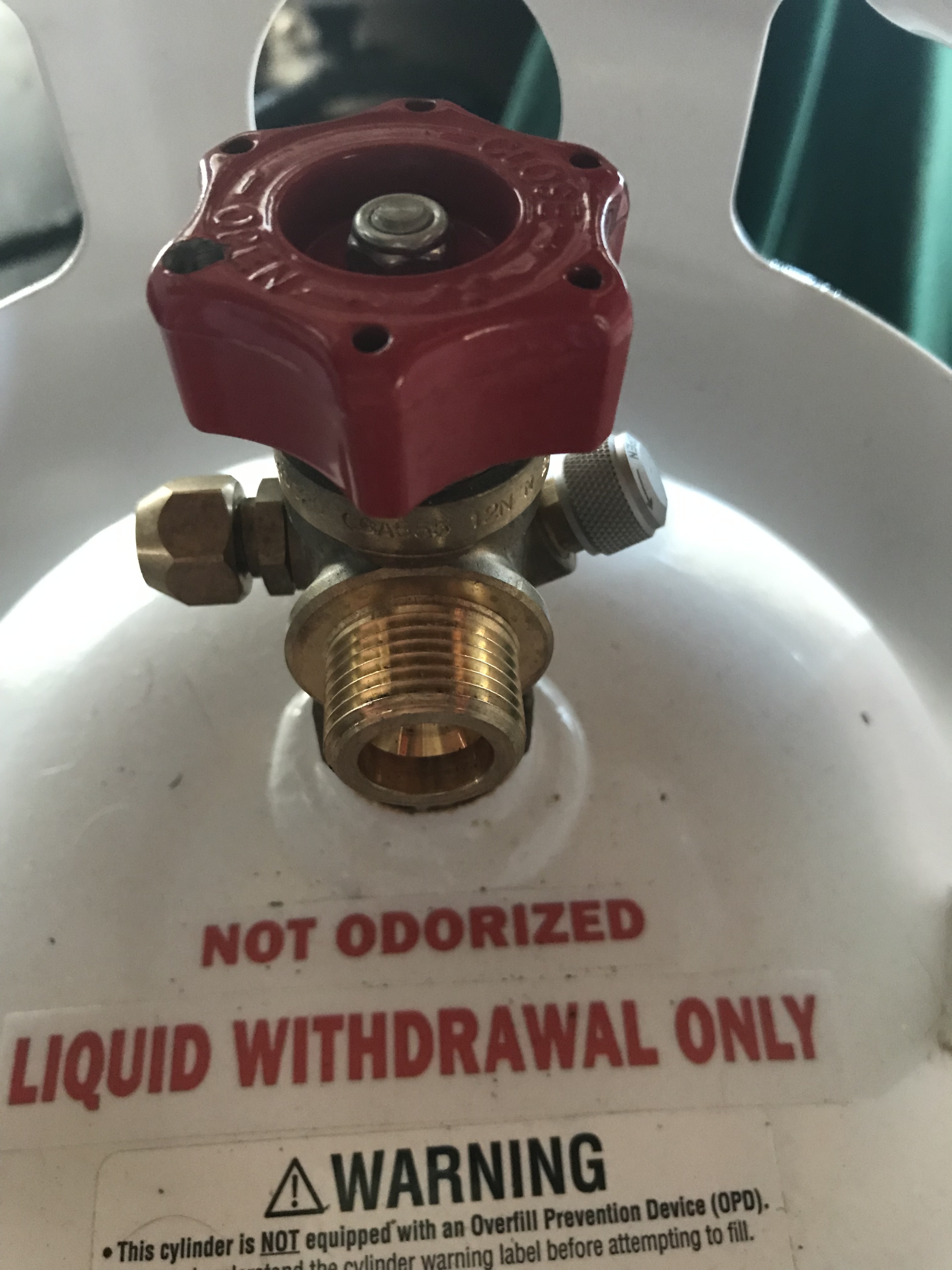 New butane tank and valve is different it’s cga555 Extraction