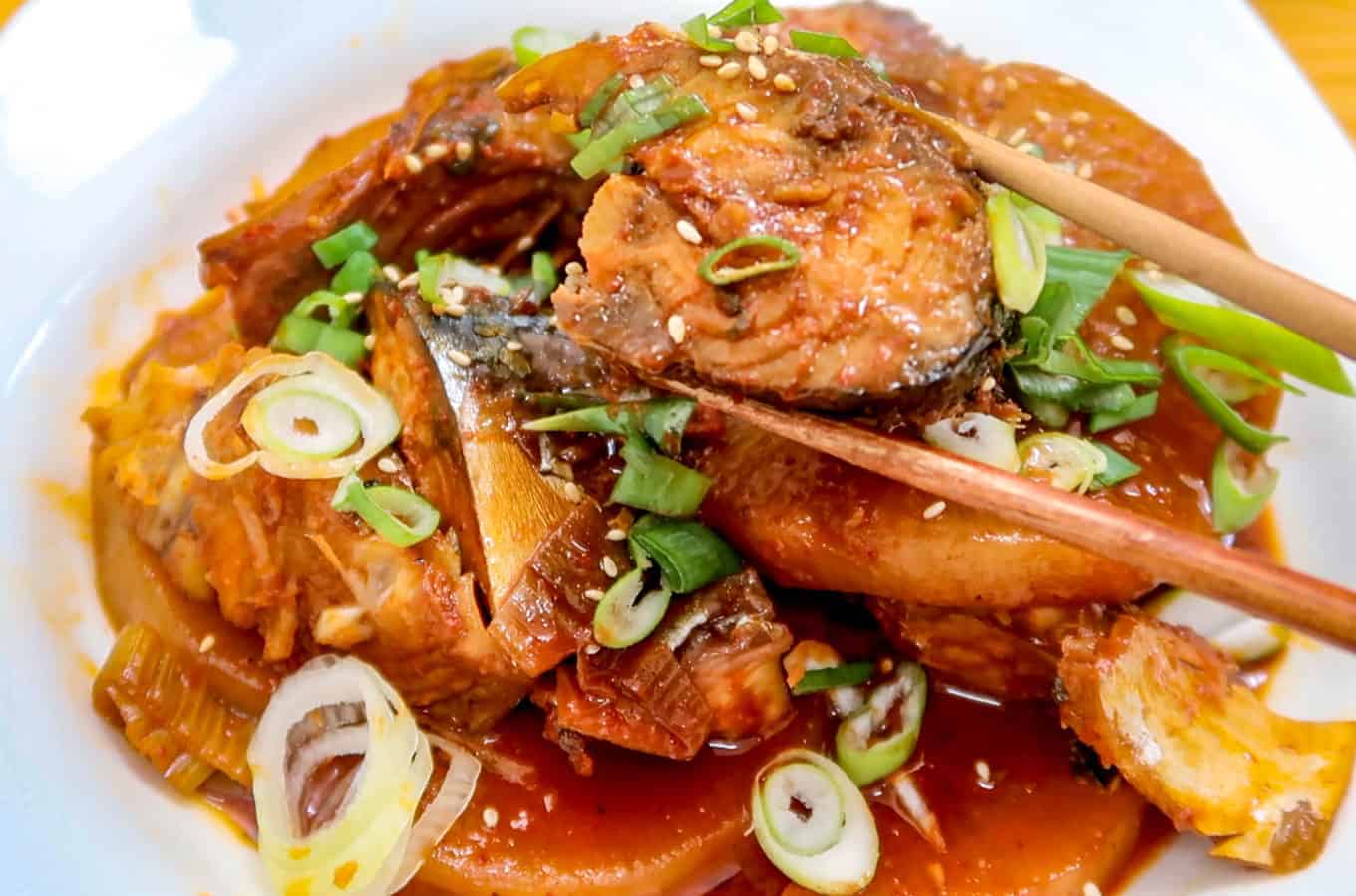 Spicy Braised Mackerel with Radish Godeungeo Jorim FutureDish