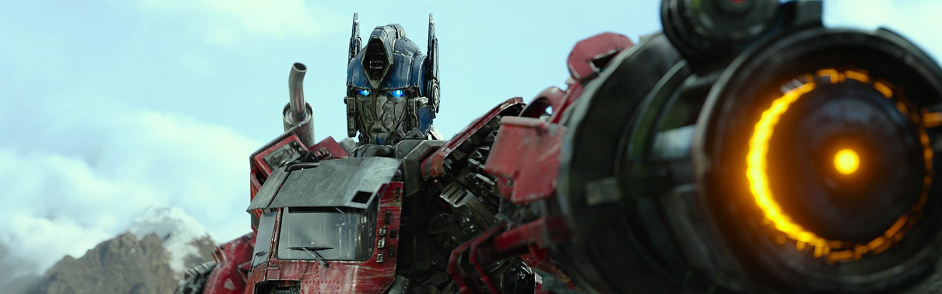 Will the "Transformers" series merge with another series? The director